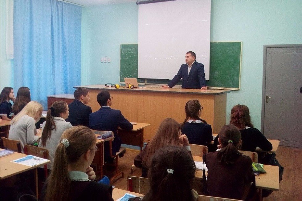 Абитуриенты Мамадыша встретились с преподавателями Елабужского института КФУ Абитуриенты Мамадыша встретились с преподавателями Елабужского института КФУ