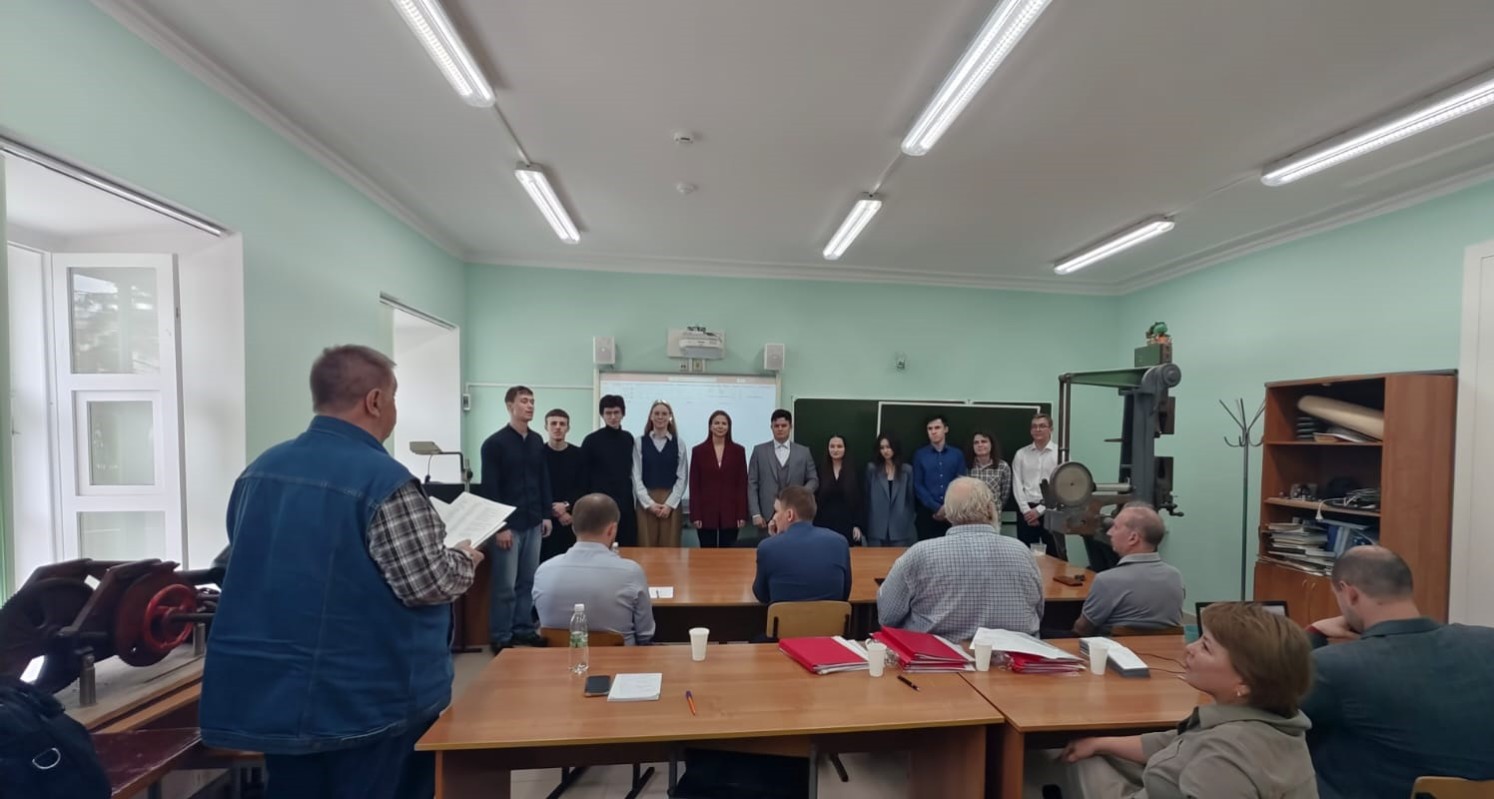 ������ ��������� �����