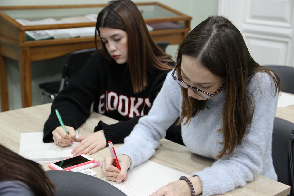 'Татарча диктант' - в Елабужском институте КФУ 'Татарча диктант' - в Елабужском институте КФУ