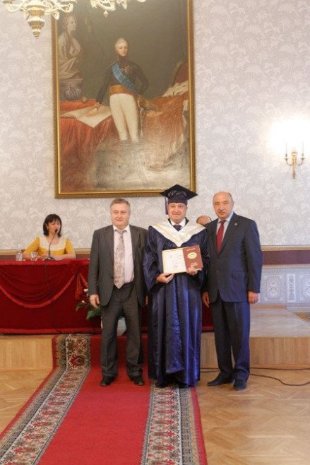 MBA diploma ceremony held in KFU ,MBA, Valery Sorokin, Svyazinvestneftekhim, Nuriev' Clinics,Chamber of Commerce and Industry of Tatarstan, Shamil Ageev, Ilyas Nuriev, Alsou Akhmetshina