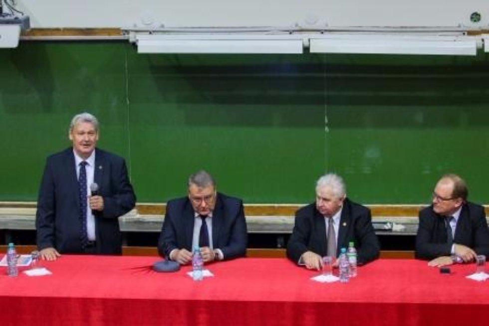 Сателлитная школа 'Современная ядерная физика и ядерная медицина' (3-4 сентября 2016 г.) Сателлитная школа 'Современная ядерная физика и ядерная медицина' (3-4 сентября 2016 г.)