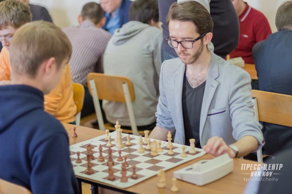 ��� � ���