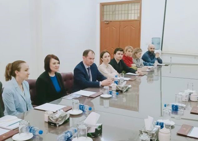 ������ ��������� ������������� ��������� ��� ������ ������� � ���������� ��������������� �������� � ���������