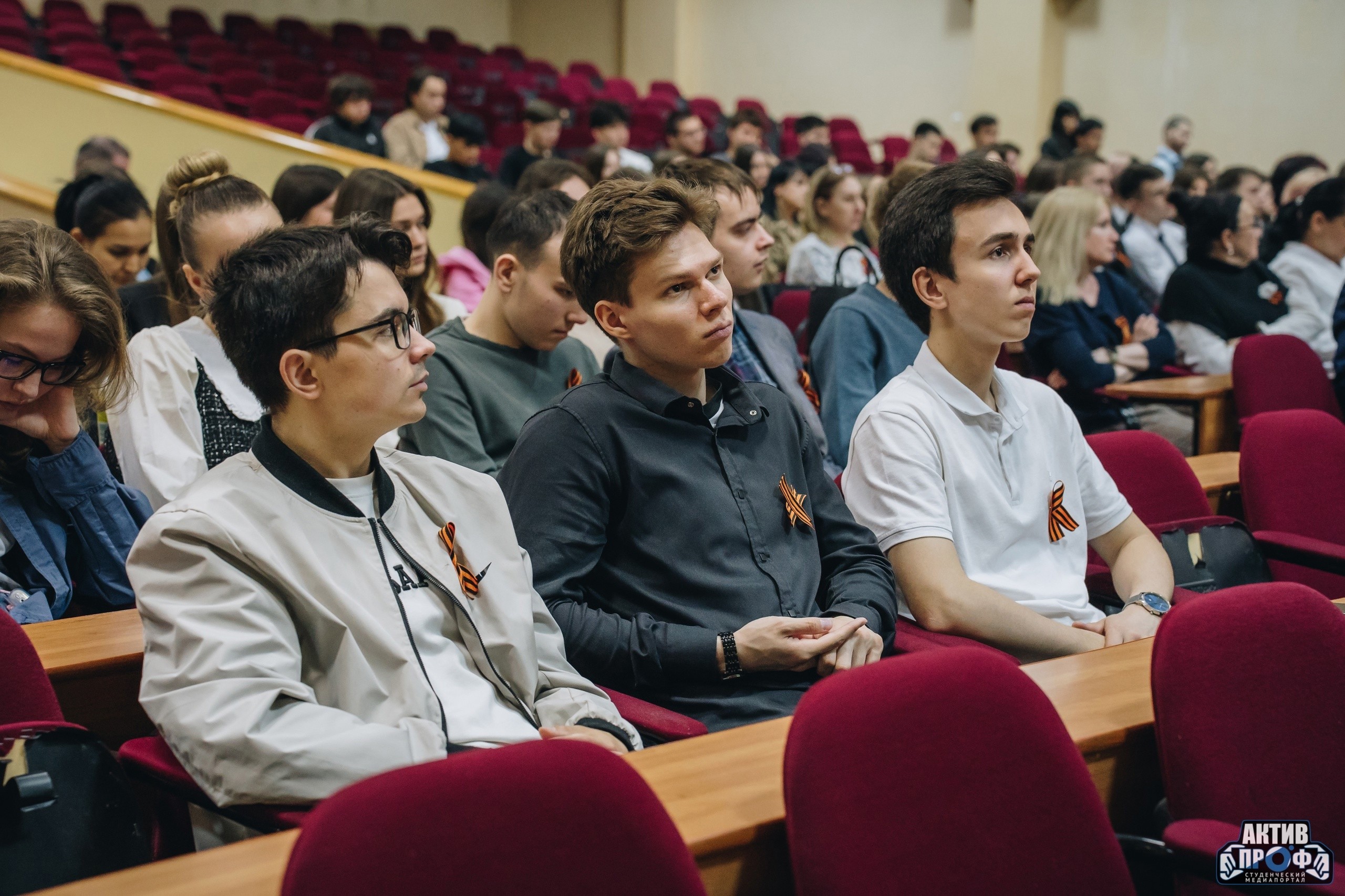 ����������� � 80-����� ������������� �������