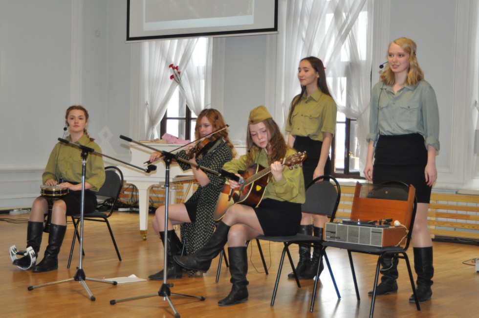 � ����� ������ �������� '�� ���� � ����� ������ ����� ����� � �������� ������� ������'