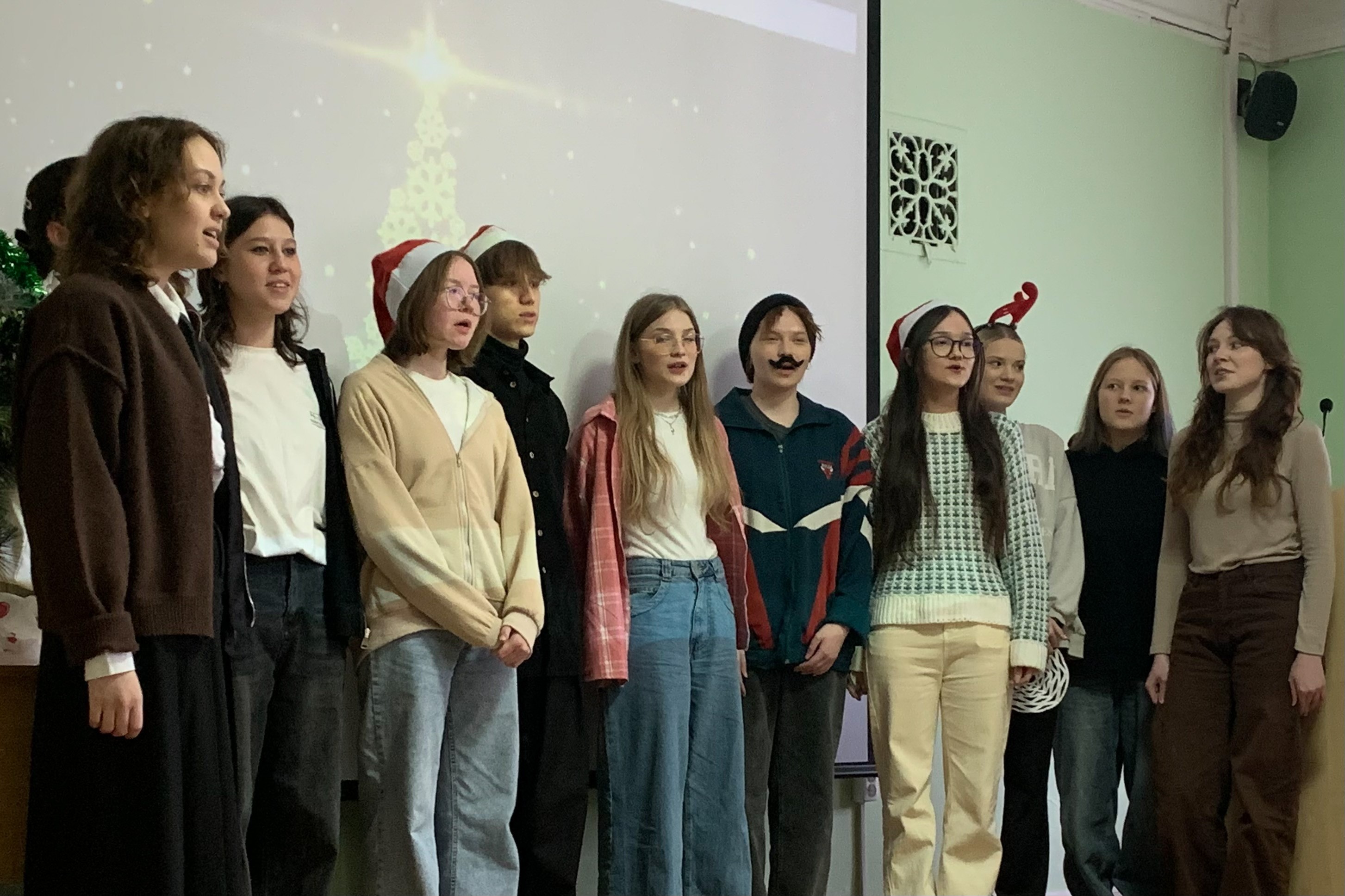 Студенты Елабужского института КФУ погрузились в атмосферу немецкого Рождества Студенты Елабужского института КФУ погрузились в атмосферу немецкого Рождества