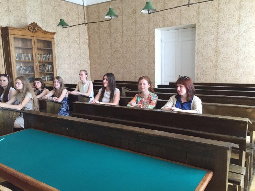 Students of The Institute of Management, Economics and Finance accepted on a visit colleagues from MIIT