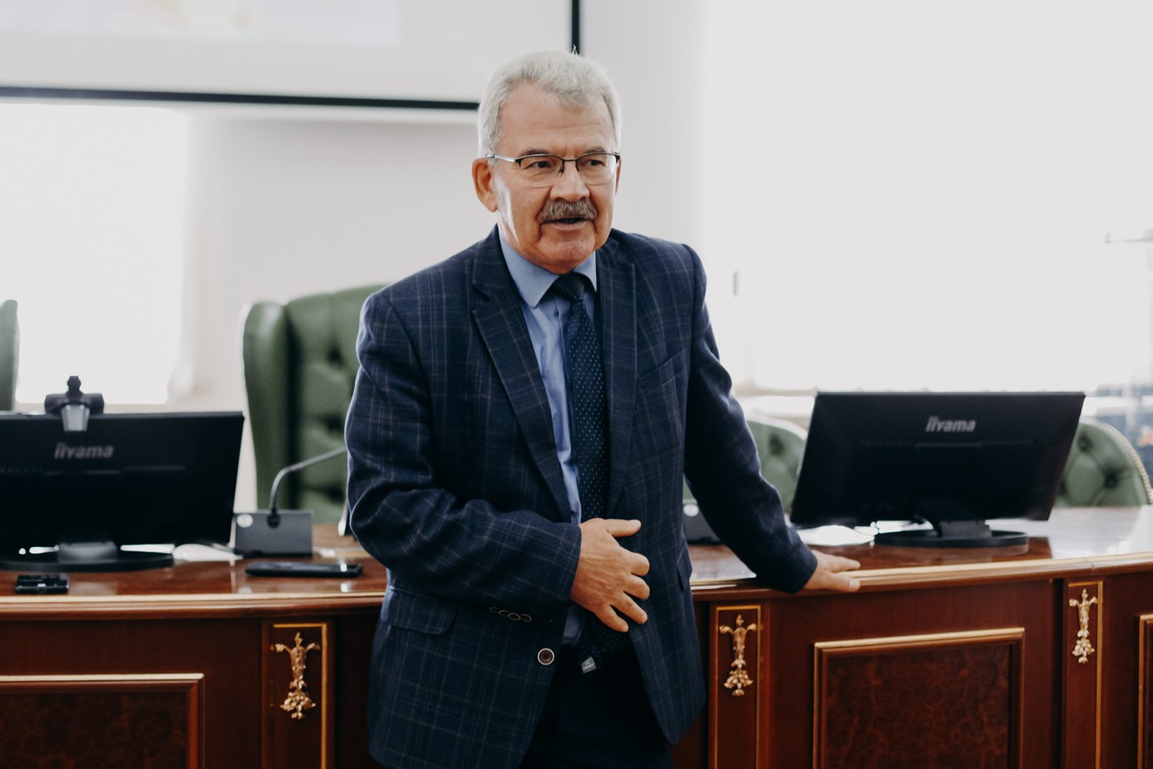 ����� ����������� ������, ����������� � ������ �����, ������� �������