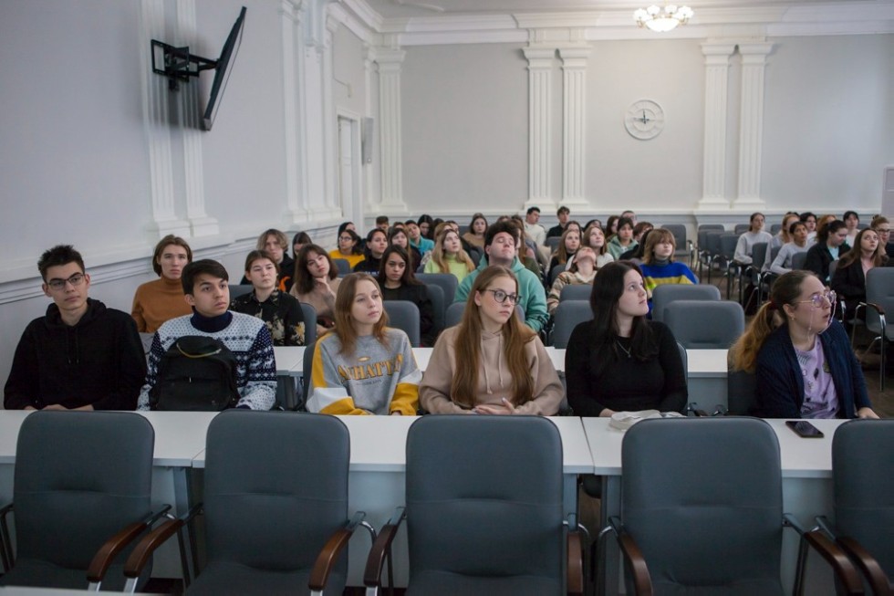 ����� ������� � ���������� ������������: � ���������� ��������� ��������� �������� ���� � ������� ����