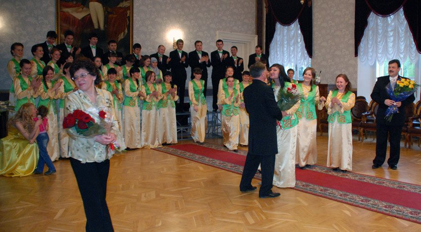 Татарскому народному хору Казанского университета ? 45лет Татарскому народному хору Казанского университета ? 45лет