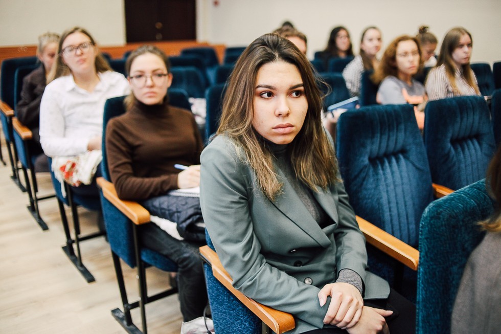 �������� ������ ����� ����������� ������ � �������� ����������� � ������������ ���(������������)