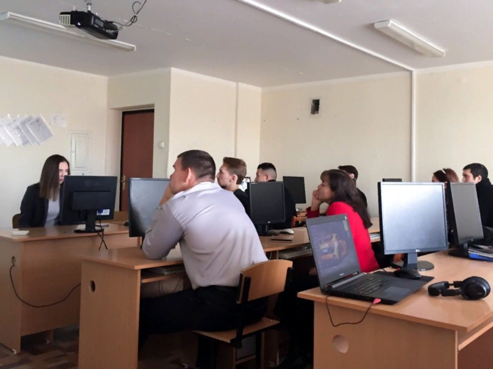 ������-����� '����������� ������������ ��������� Adobe Photoshop'