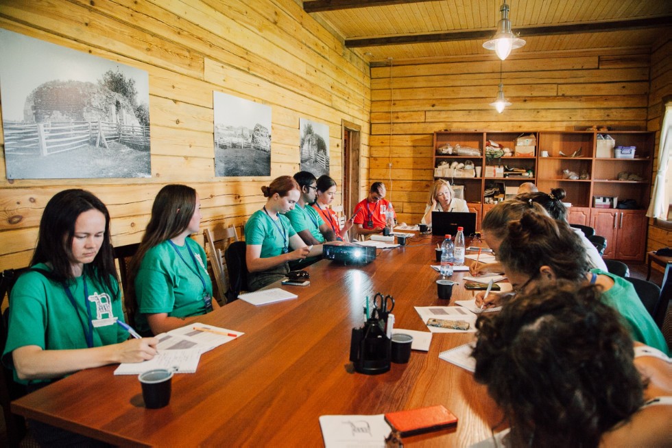 ��������