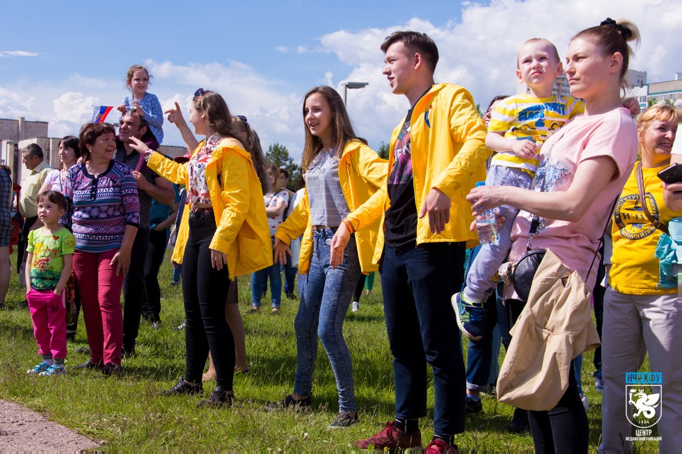 Студенчество Набережных Челнов активно принимало участие в праздновании Дня России Студенчество Набережных Челнов активно принимало участие в праздновании Дня России