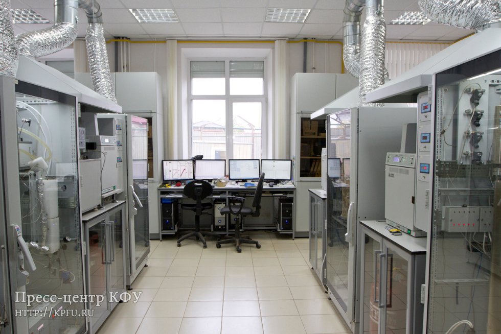 Александр Повалко ознакомился с ходом подготовки дорожной карты повышения конкурентоспособности КФУ Александр Повалко ознакомился с ходом подготовки дорожной карты повышения конкурентоспособности КФУ