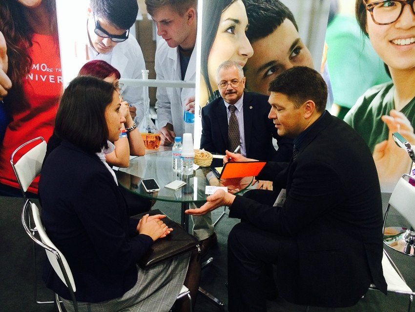 Innovations in education are discussed under hot sun of Spain