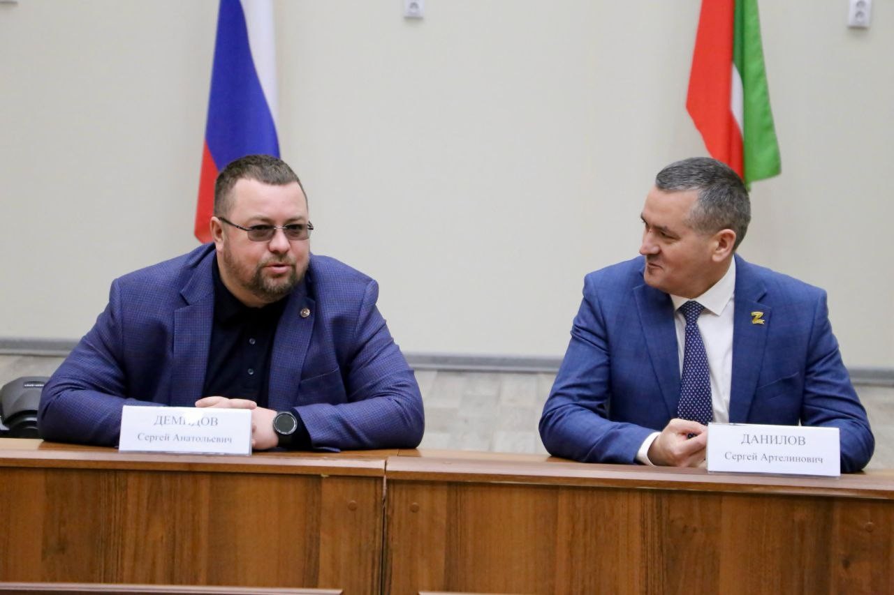 ВШГМУ провела выездную образовательную программу для администрации Алексеевского муниципального района Республики Татарстан ВШГМУ провела выездную образовательную программу для администрации Алексеевского муниципального района Республики Татарстан