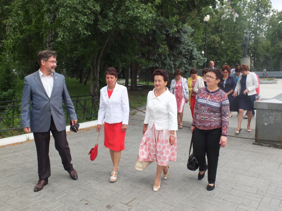 ������� ������ 1003 ������� 1985 ���� �������