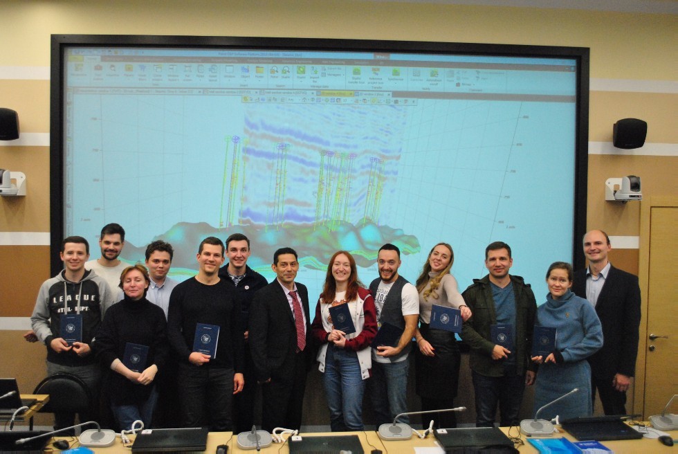 196 специалистов нефтегазовой отрасли обучились в КФУ за прошедший месяц 196 специалистов нефтегазовой отрасли обучились в КФУ за прошедший месяц