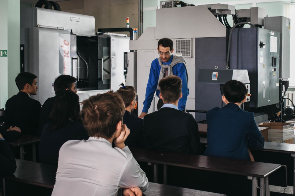 ����� ��������� ���� ������������� 