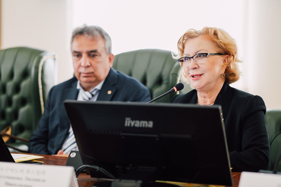 В ИМО торжественно открыли X Семинар по корееведению(фоторепортаж) В ИМО торжественно открыли X Семинар по корееведению(фоторепортаж)