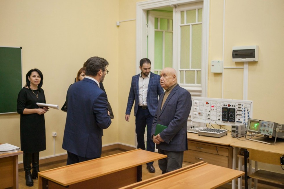 � ���������� ��������� ��� �������� ����� ��������� ������������ ��� �������� �������������� �������������� ������