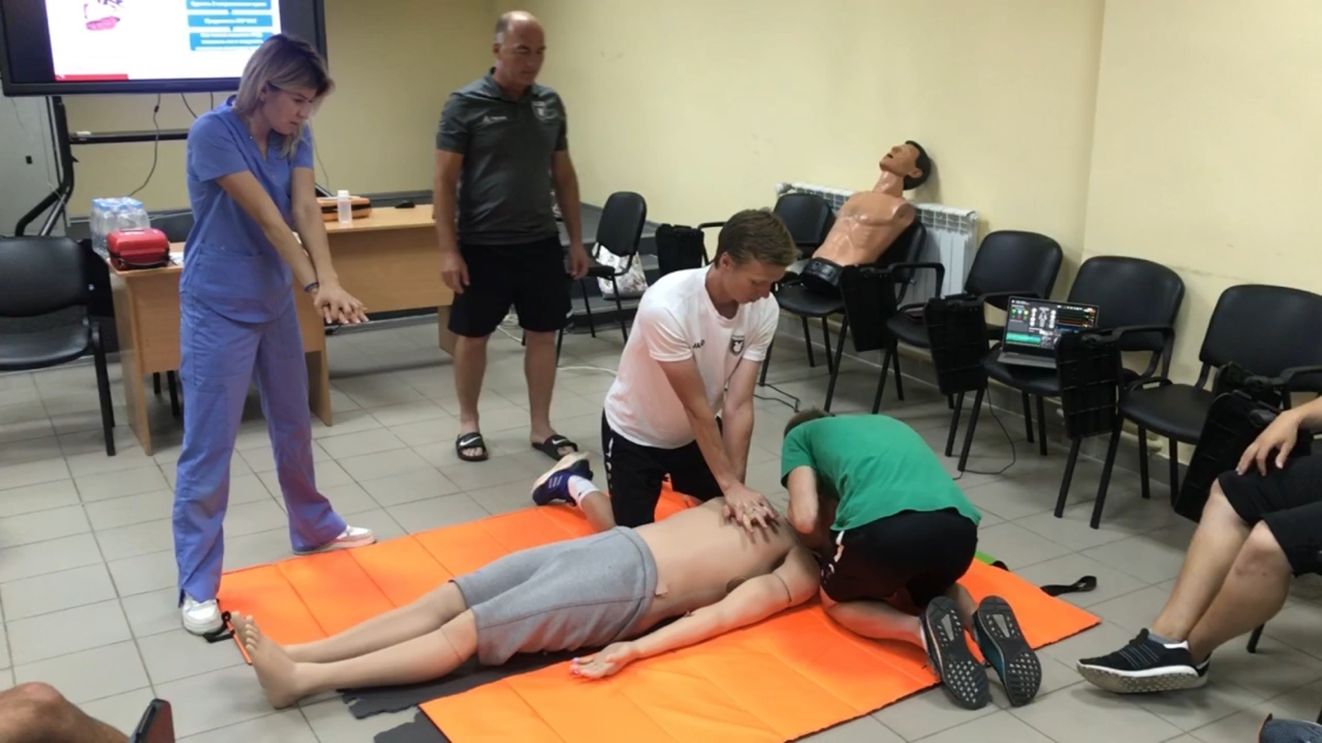 Сотрудники ИФМиБ КФУ провели курс повышения квалификации для сотрудников ФК 'Рубин' Сотрудники ИФМиБ КФУ провели курс повышения квалификации для сотрудников ФК 'Рубин'