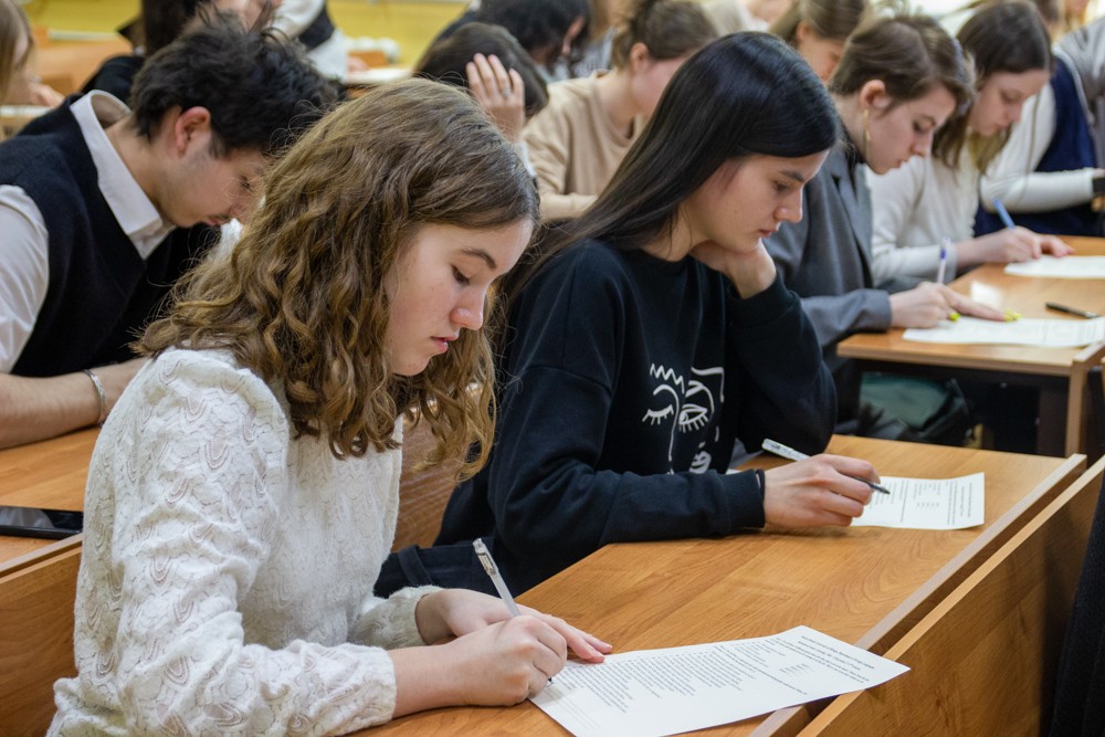 В Елабужском институте КФУ прошла Олимпиада по иностранным языкам В Елабужском институте КФУ прошла Олимпиада по иностранным языкам