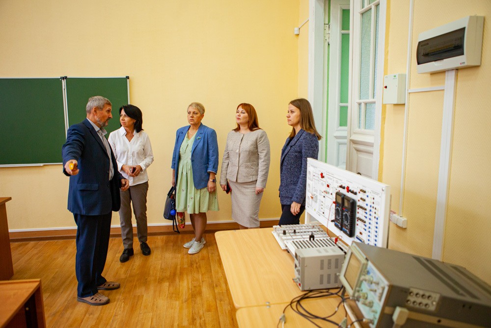 IX ������������ ������: ������� (����)