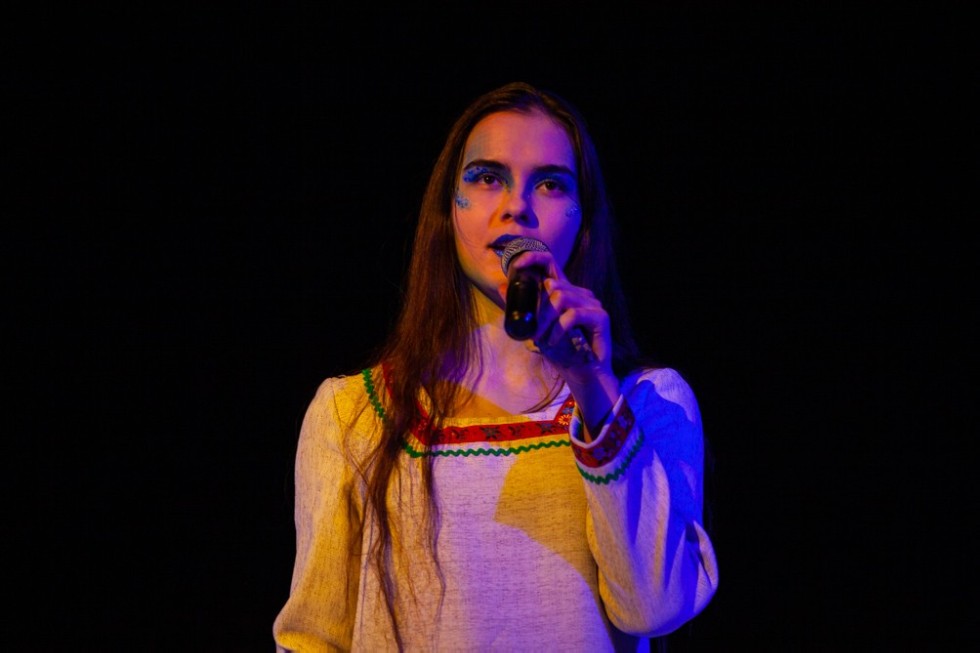 ������� � ������, � ������������ ��� ������, � �������� ���� � ������������ ������