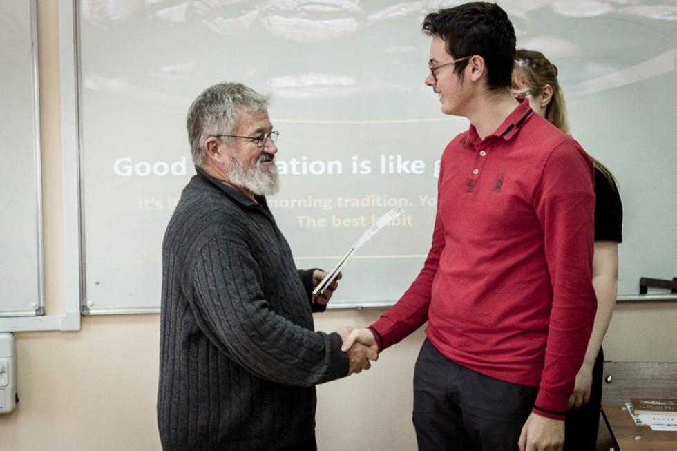 Переводчики за дружбу между народами Переводчики за дружбу между народами