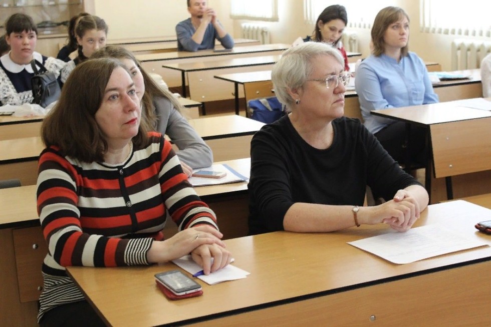 ����������� ������������� ��������� � �����