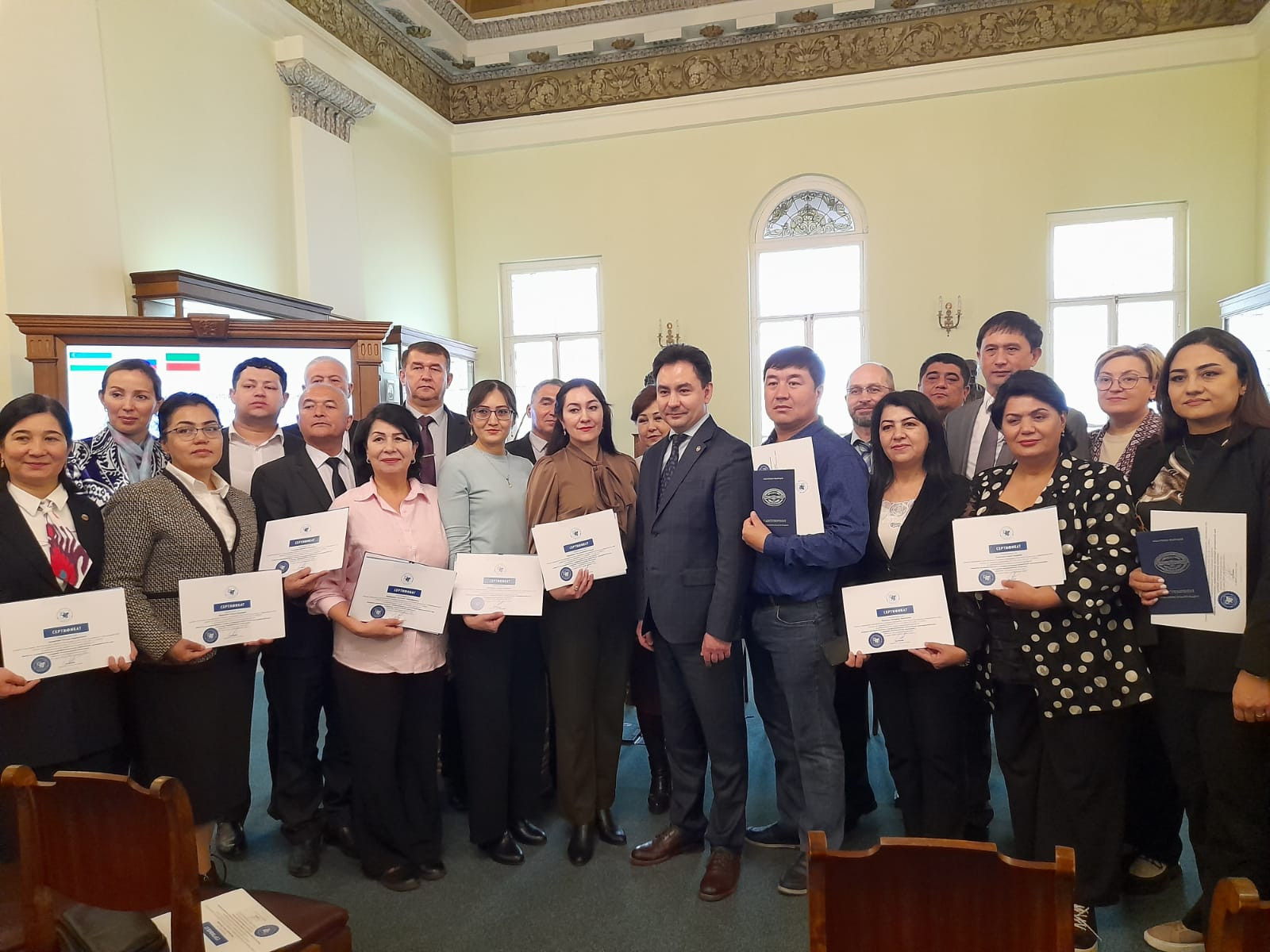 Ученые вузов Республики Узбекистан завершили стажировку в Институте психологии и образования КФУ Ученые вузов Республики Узбекистан завершили стажировку в Институте психологии и образования КФУ