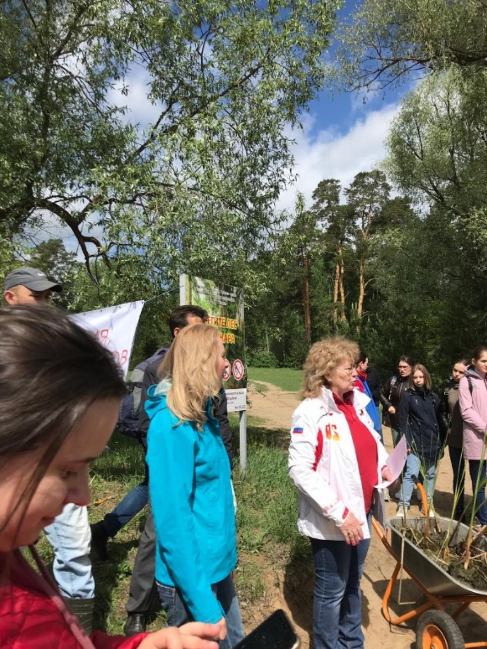 'МОКРЫЙ' СУББОТНИК НА ЛЕБЯЖЬЕ 'МОКРЫЙ' СУББОТНИК НА ЛЕБЯЖЬЕ