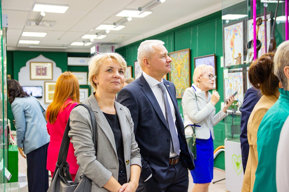 IX ������������ ������: ����� (����)