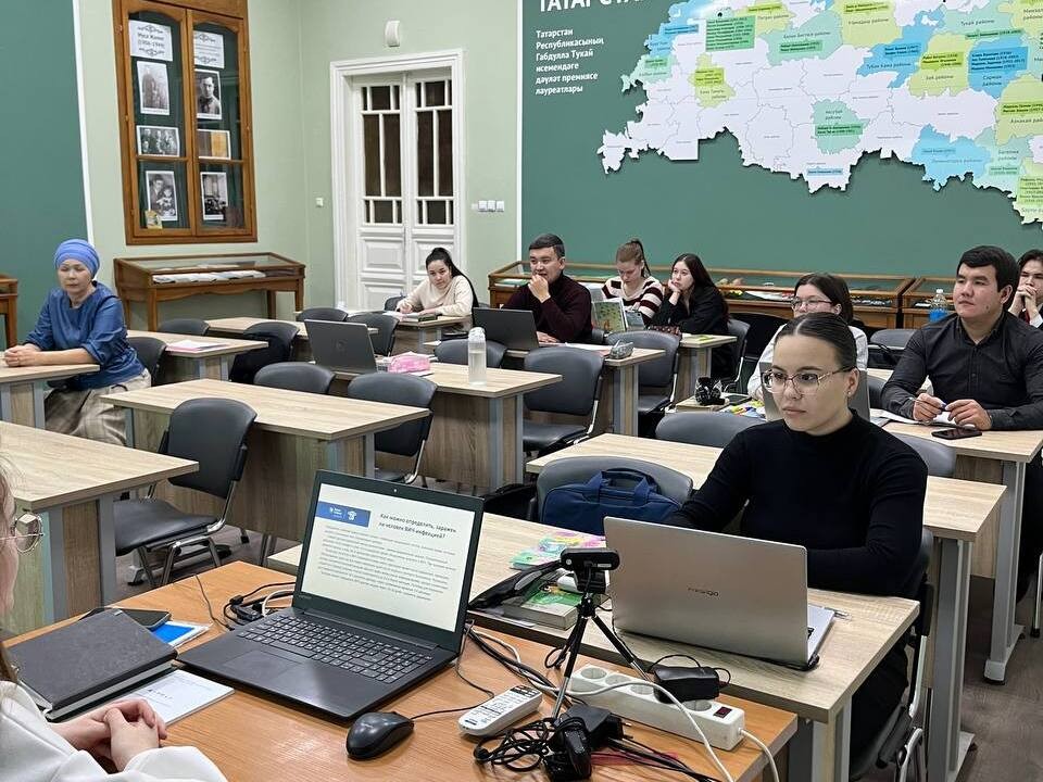 Кураторский час: важность осведомленности о СПИДе Кураторский час: важность осведомленности о СПИДе