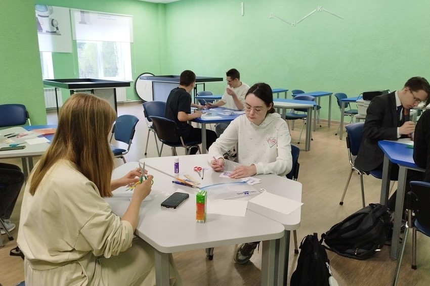 Занятия в ДНК прошли для психолого-педагогических классов Елабужского района Занятия в ДНК прошли для психолого-педагогических классов Елабужского района