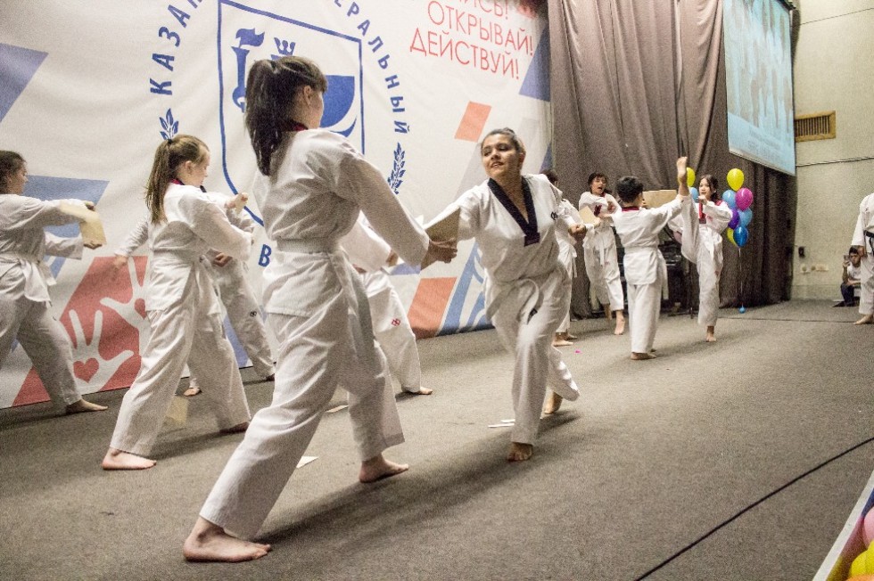 VI ������������� ��������� 