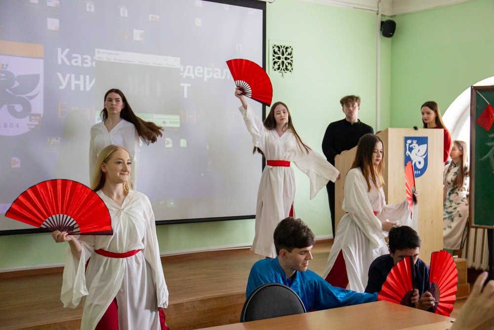 Отделение иностранных языков отмечает Китайский Новый год Отделение иностранных языков отмечает Китайский Новый год