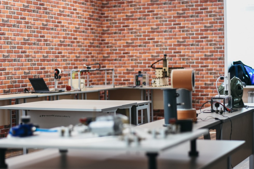 ����� ��������� ���� ������������� 