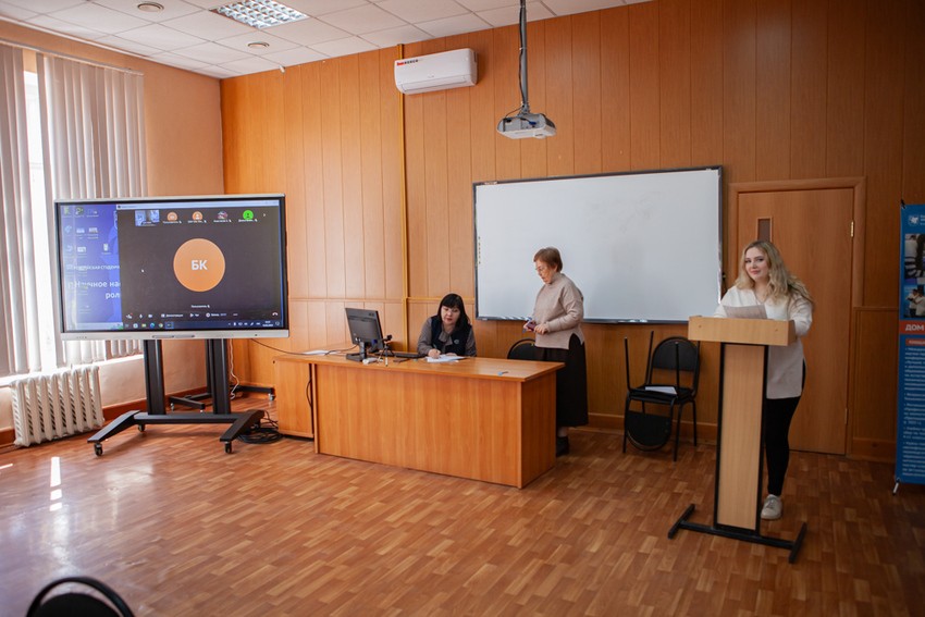 В Елабужском институте состоялась Всероссийская студенческая научно-практическая конференция В Елабужском институте состоялась Всероссийская студенческая научно-практическая конференция