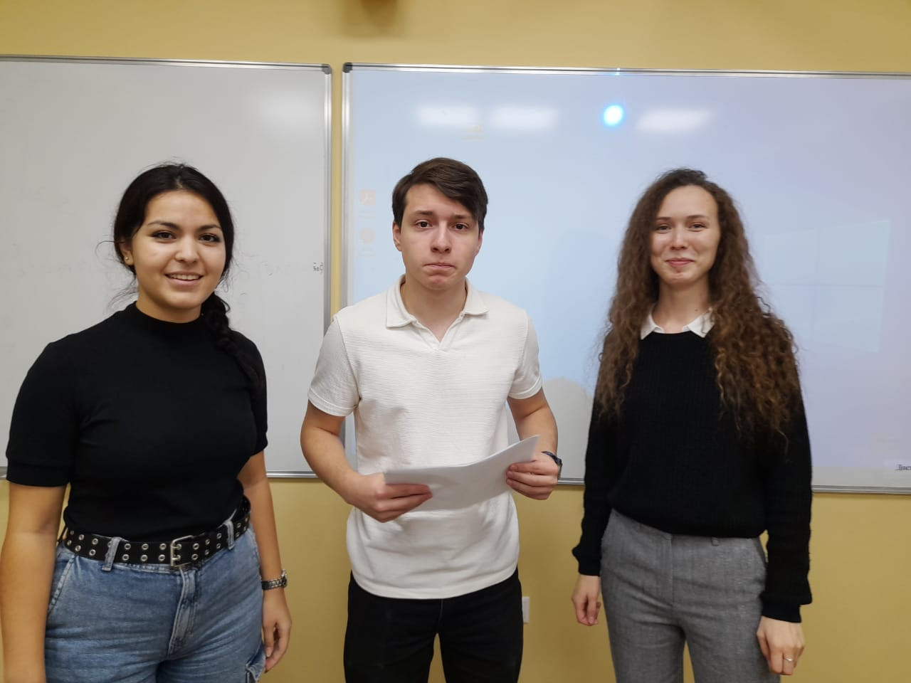 Интерактивные занятия по фонетике русского языка со студентами 1 курса Интерактивные занятия по фонетике русского языка со студентами 1 курса