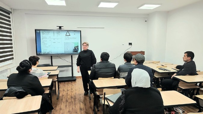 Scientific and methodological seminars were held for teachers and undergraduates of Kokand State Pedagogical Institute. ,Yelabuga Institute