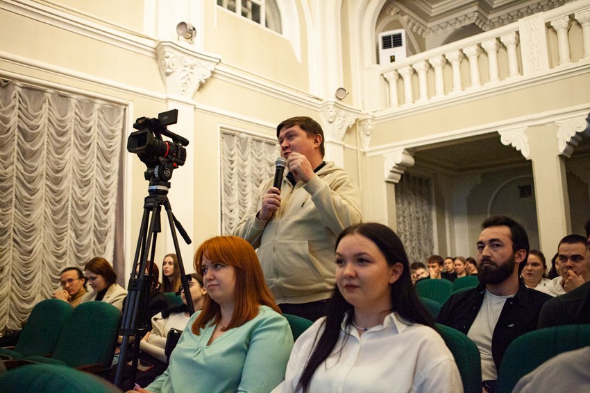 Стали известны победители КВН на кубок директора Елабужского института Стали известны победители КВН на кубок директора Елабужского института