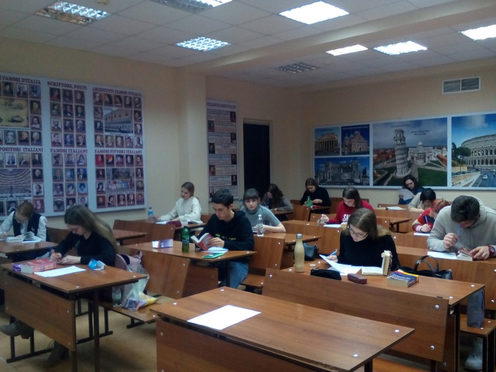 А слова бронь крепка, но перья наши быстры А слова бронь крепка, но перья наши быстры