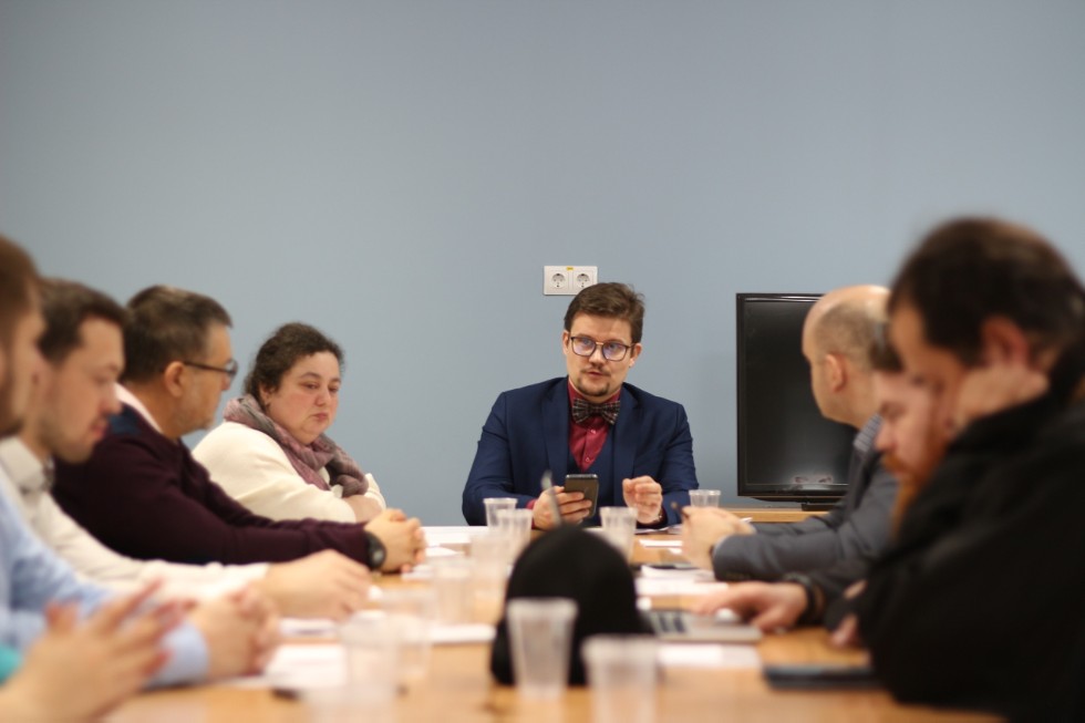 ������� � �����: ������������� ������������� � ����������������� ��������