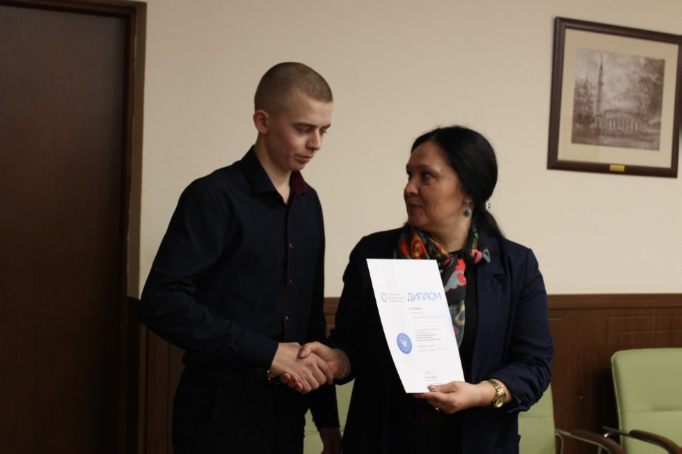 235 �����������