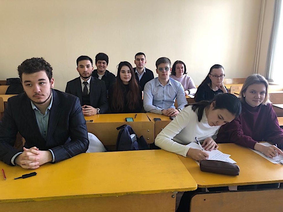 ����� �������� �������� ���: �������������� �� ������ ������� ������-�������������� ���