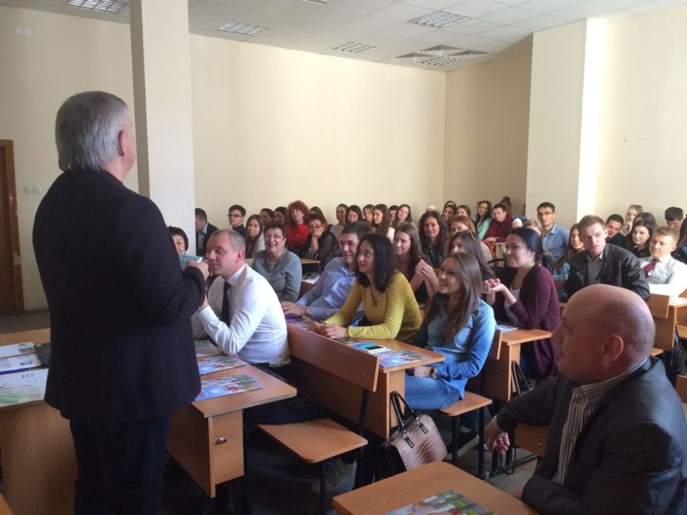 9 сентября 2015 года прошла встреча, организованная кафедрой финансов, в честь дня финансиста 9 сентября 2015 года прошла встреча, организованная кафедрой финансов, в честь дня финансиста