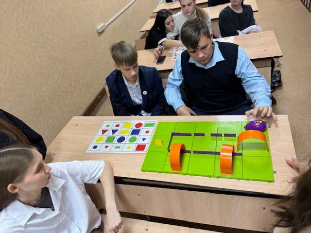 Фестиваль 'Открываю мир науки!' - площадка приобщения молодёжи к научному творчеству Фестиваль 'Открываю мир науки!' - площадка приобщения молодёжи к научному творчеству